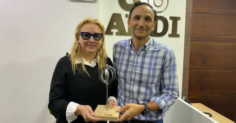 Beca SER ANDI – UPB- Firma Convenio